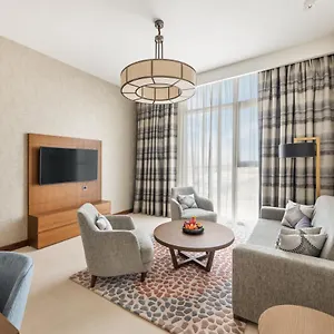 أجنحة ستايبريدج مطار آل مكتوم 4* دبي