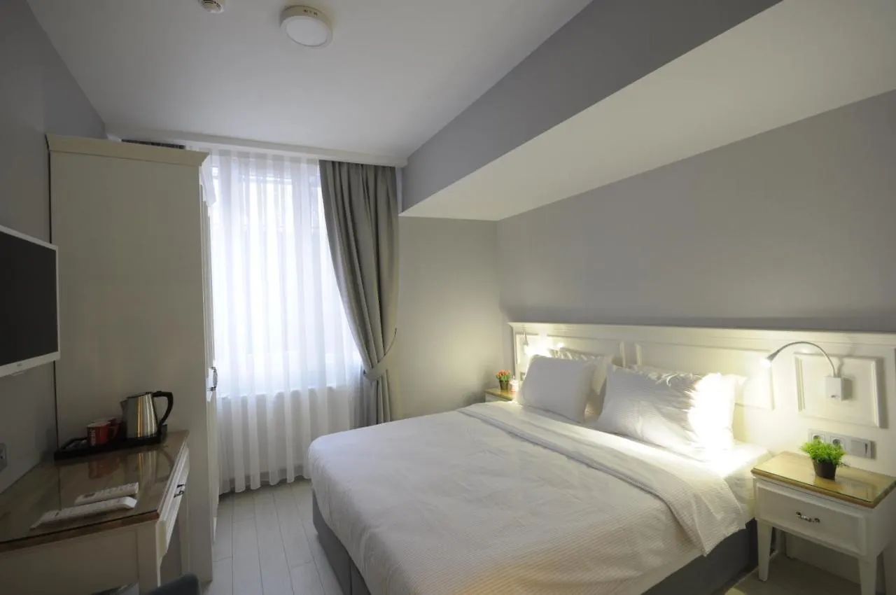 Ada Home İstanbul 3*,